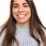 Estudiante nativa hablante italiana imparte repeticiones de gramática y literatura italianas. También disponible para conversaciones destinadas a mejorar el idioma y la pronunciación